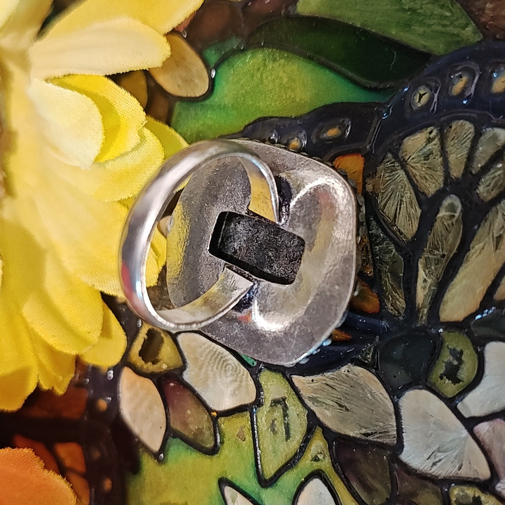 Ghost Crystal (Quartz) Gemstone Ring - Size 6 1/4 - Picture 4 of 8
